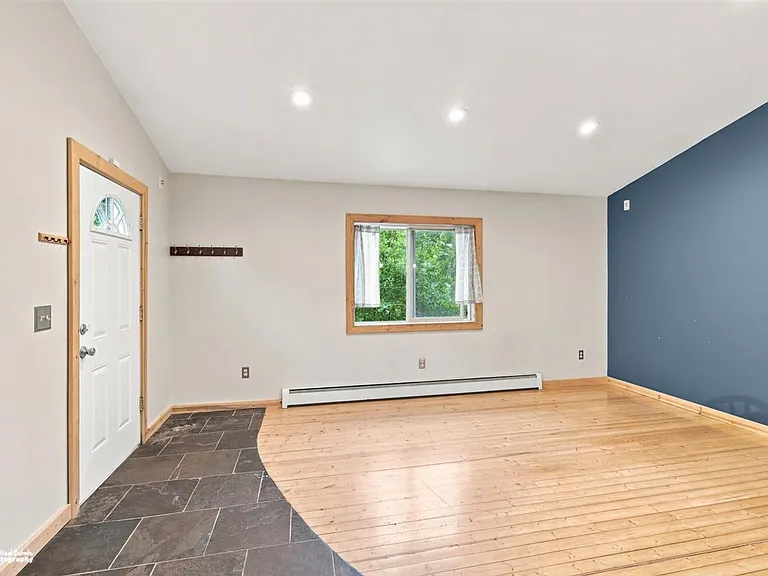 3800 N Engstrom Rd — Photo 5