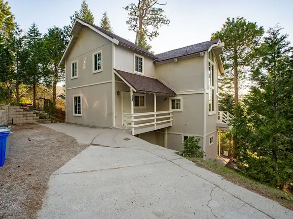 521 Pioneer Rd, Lake Arrowhead, CA 92352