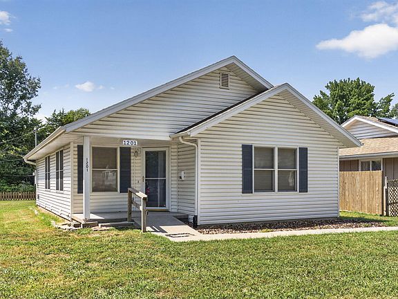 2nd image of 1201 S Florence Avenue