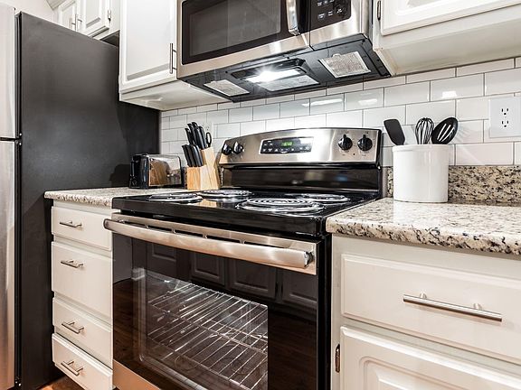 2nd image of 11280 Foxhaven Dr #11471