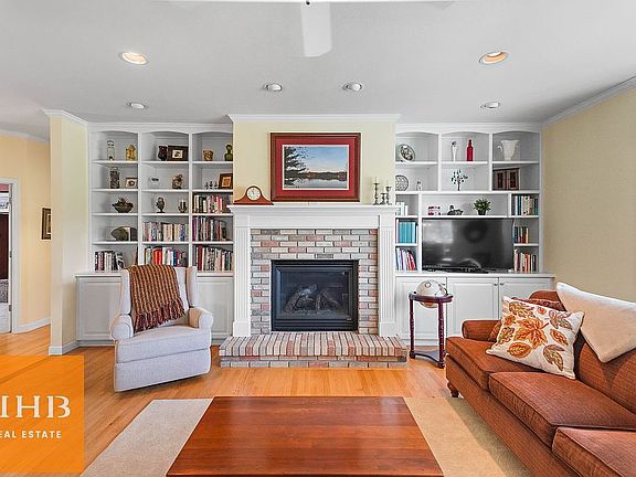 5th image of 7632 Heather Knoll Ln