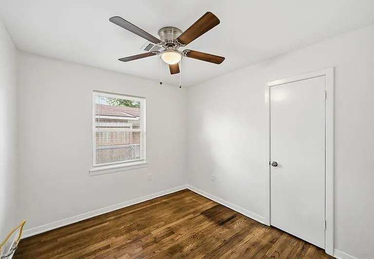 2409 Estate Dr — Photo 12