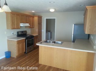 703 Sunflower St #A, Savoy, IL 61874