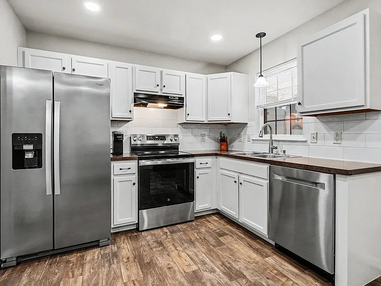 519 Byler Cir #1 — Photo 6