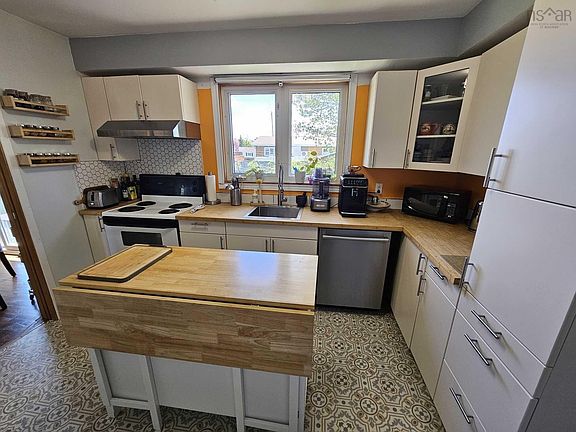 2nd image of 412 Dunbar Ave