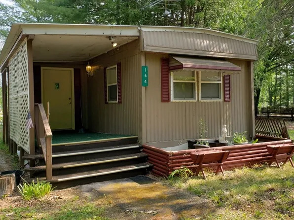 164 Lockwood St, Gladwin, MI 48624