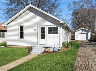 1211 E 32nd St, Des Moines, IA 50317