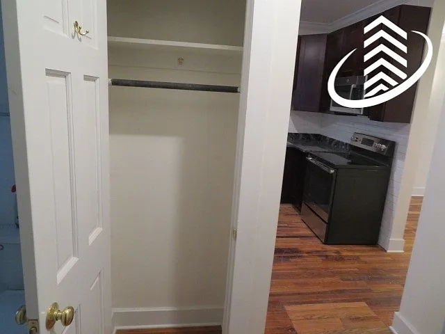 845-55 W Agatite Ave #3W — Photo 6