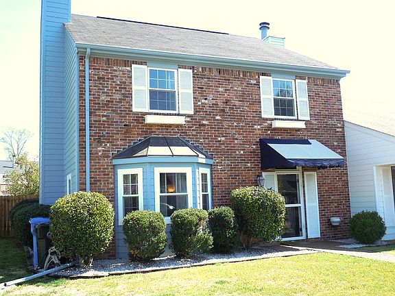 2nd image of 1311 Leaside Ln