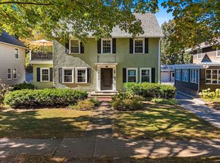 832 S Quincy St, Green Bay, WI 54301