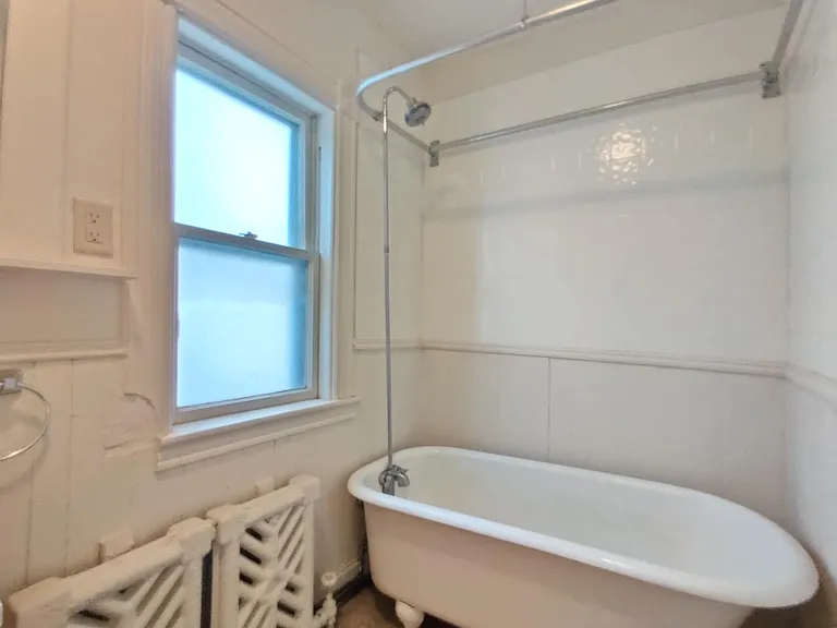 117 Bank St #2 — Photo 6