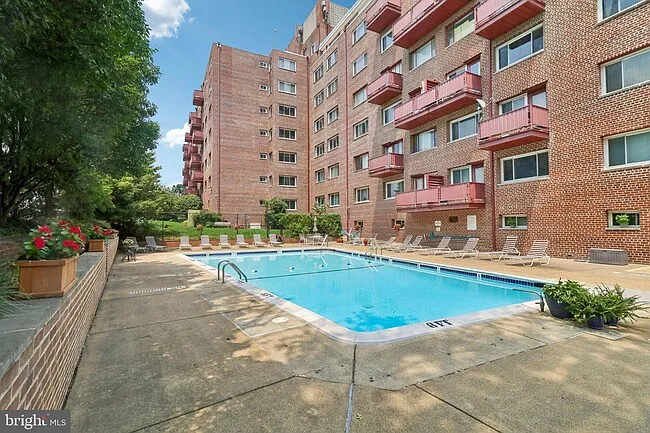 Studio, 580 sqft, $1,480 — Photo 4