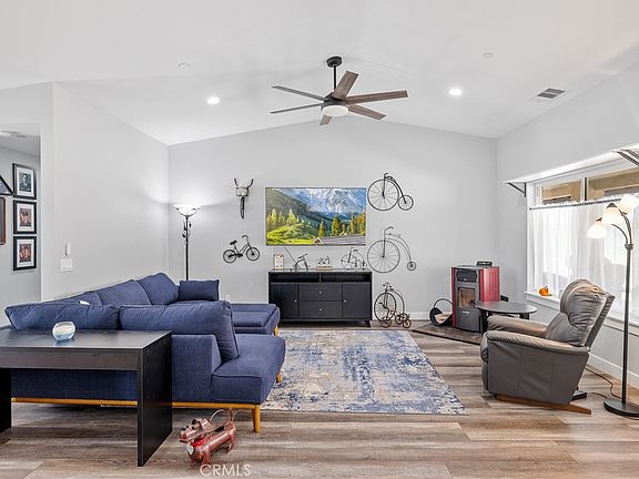 5th image of 24162 Shoshone Rd