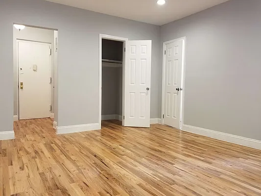 Rented by Bruma Realty LLC | media 8