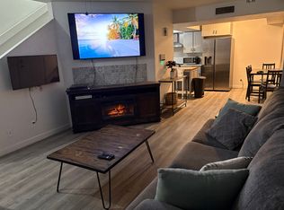 1618 N 32nd St APT 6, Phoenix, AZ 85008