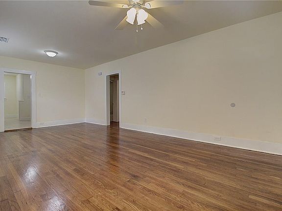 5th image of 2703 Galvez Ave