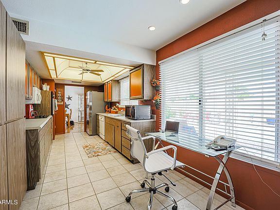 4th image of 17215 N Jasmine Dr