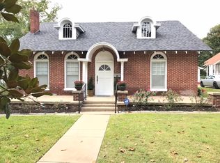 1309 N 6th Ave, Durant, OK 74701