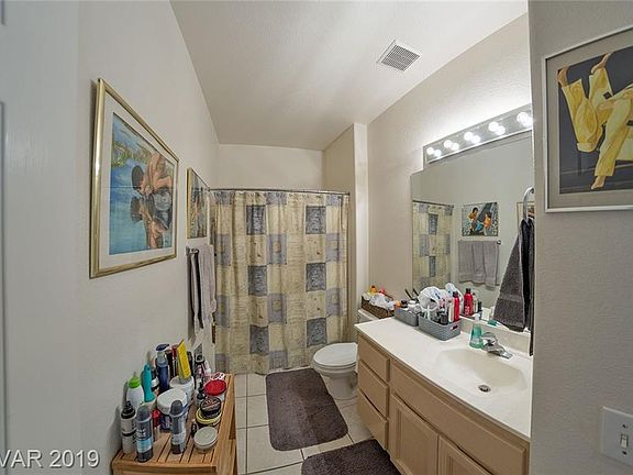 4th image of 10805 Mission Lakes Ave