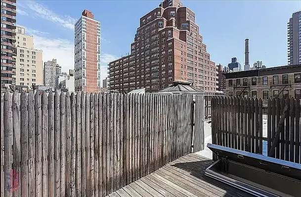 Rented by REAL New York | media 12