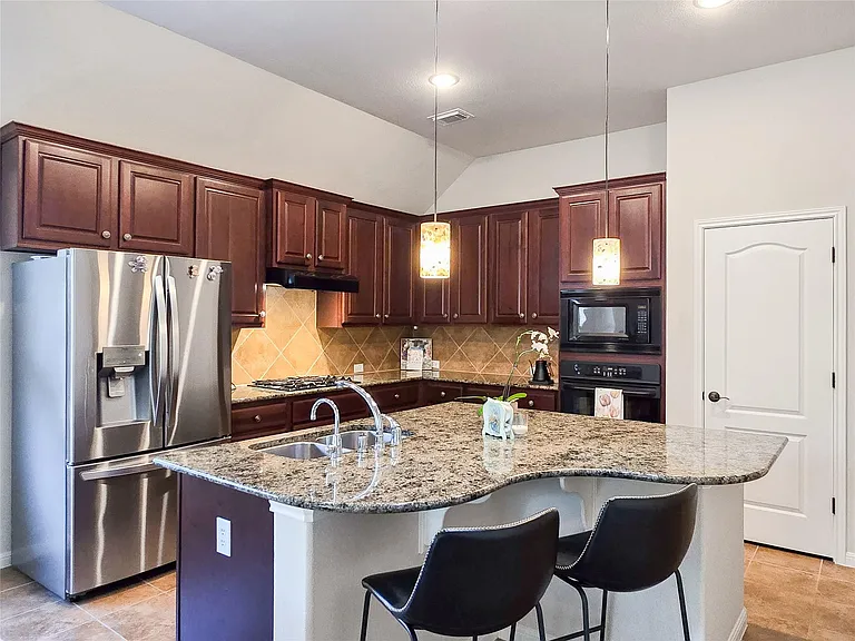 3917 Wilderness Path Bnd — Photo 9