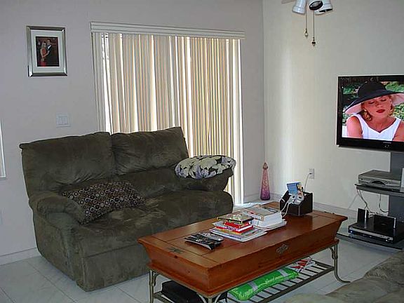 5th image of 10040 SW 137th Ct #10040