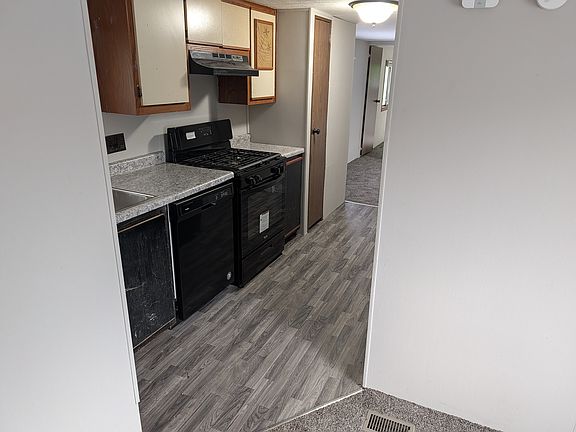 3rd image of 171 Big Circle Dr #171