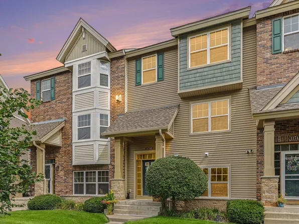 11743 Emery Village Dr N, Champlin, MN 55316
