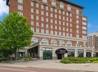 The Beach Club Residences, Minneapolis, MN 55416