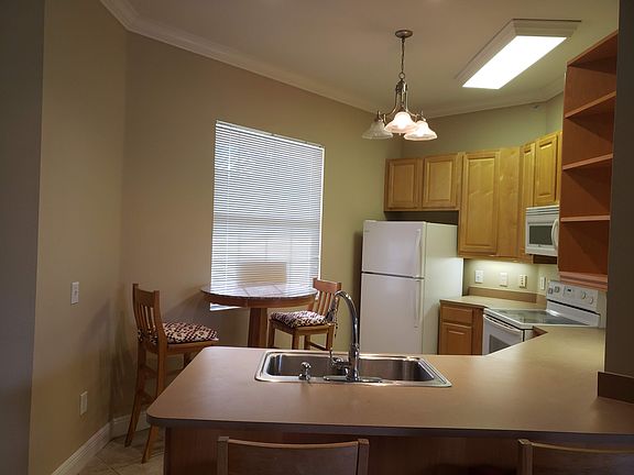 3rd image of 6714 Dali Ave #A102