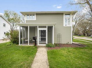 736 N Cumberland Dr, Waukesha, WI 53188