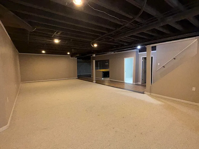 18145 Shoreline Ct — Photo 34