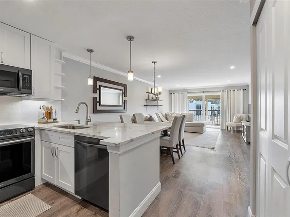 4230 Deste Ct APT 305, Lake Worth, FL 33467