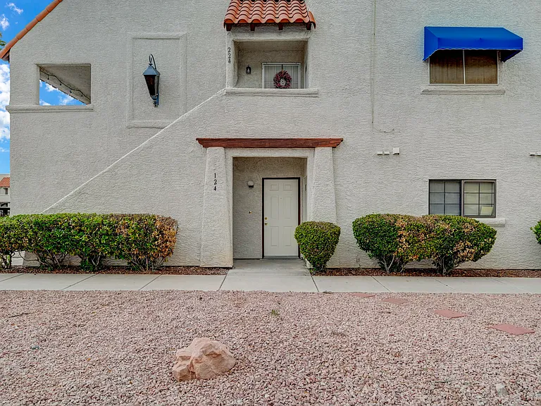 101 Luna Way — Photo 13