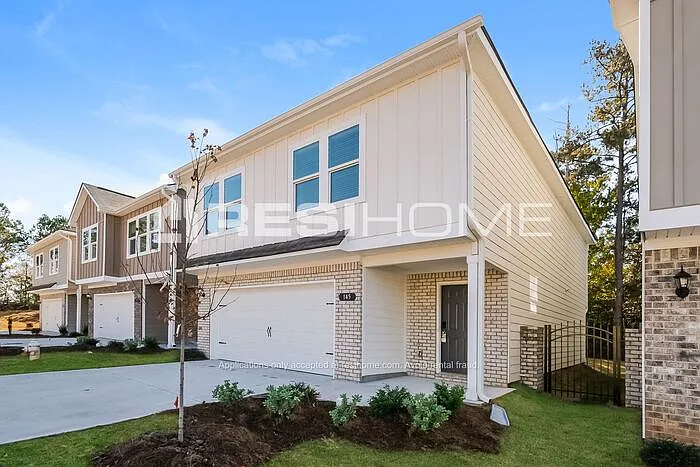 4 bed, 2.5 bath, 1970 sqft, $2,000 — Photo 3