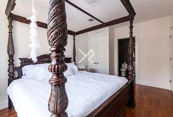 Rented by Yaffa Realty LLC | media 3