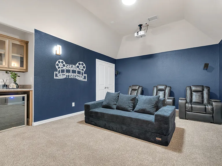2626 Flat Bush Ave — Photo 4