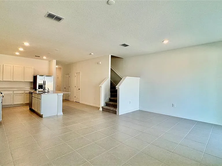 319 Sol Vista Dr — Photo 5