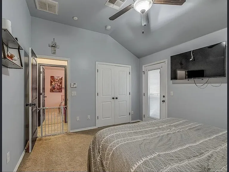 19725 Serenade Way — Photo 14