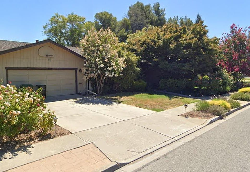 1st image of 12976 Cumberland Dr