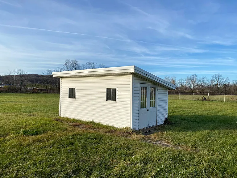 Shed