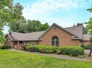 521 Wedgwood Dr, Alcoa, TN 37701