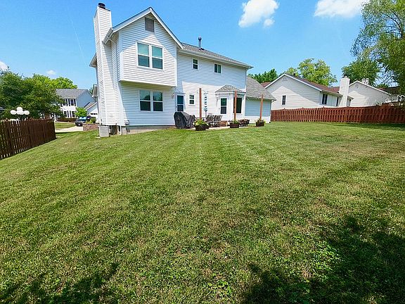 4th image of 18 Rhinegarten Dr