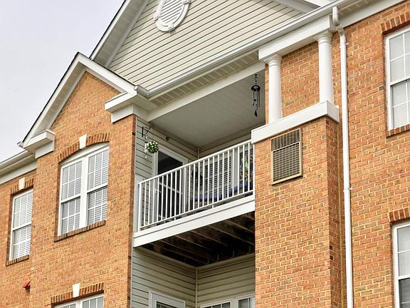 3rd image of 5232 Glenthorne Ct #5232