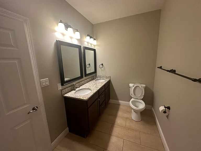 Master bath - two sinks!