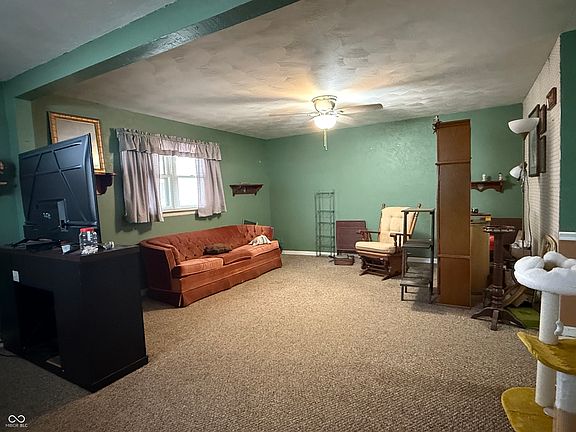 4th image of 2619 Meridian St