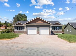 24 Forest Road, Gambo, NL A0G1T0