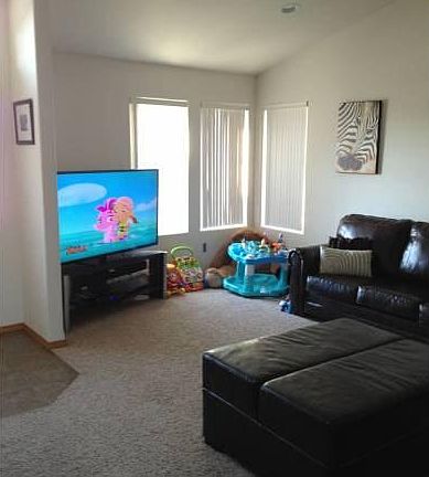 3rd image of 336 S Mesquite Ct