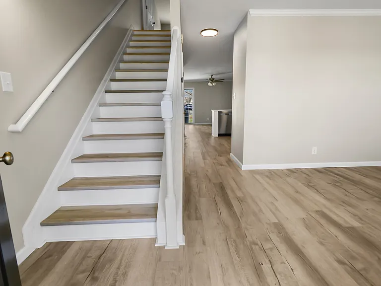106 Alexander Blvd — Photo 7