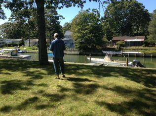 14 Tarpon Rd, East Quogue, NY 11942